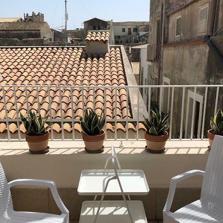 La Volta D'Oriente Apartment Сиракуза Екстериор снимка
